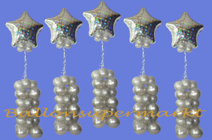 Ballondekoration Silvester, Luftballons aus Folie in Sternform, Sterndeko mit Helium dekoriert auf Ballonspiralen in Silber